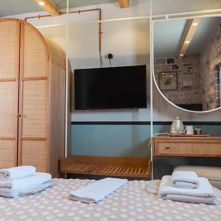 Qara Hotel *