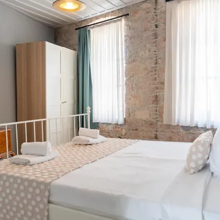 Hotel Qara Ayvalik