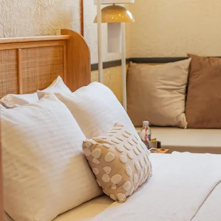 Hotel Qara *