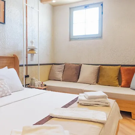 Qara Hotel