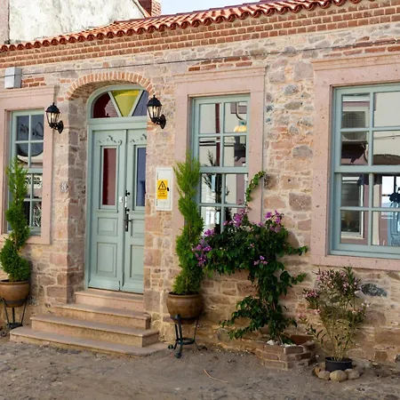 Hotel Qara *