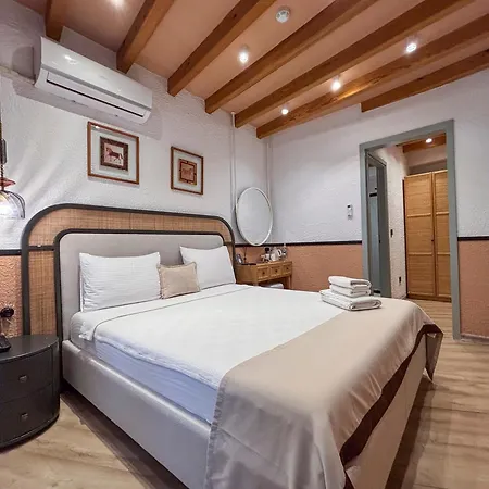 Qara Otel *