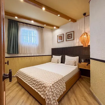 Qara Otel
