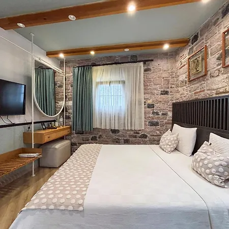 Qara Otel